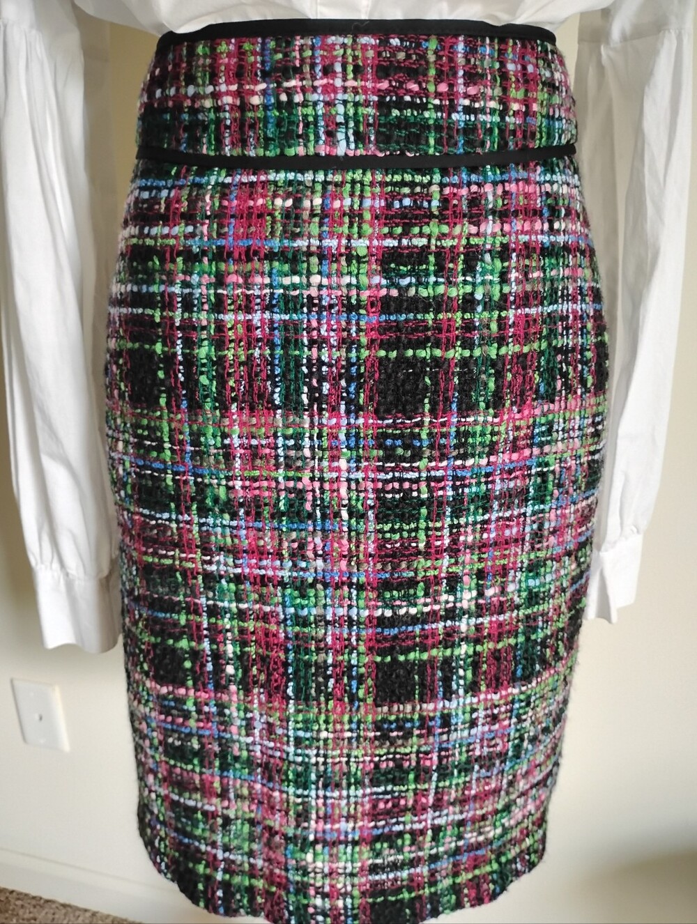 Talbots Wool Blend Colorful Classic Tweed Pencil Skirt Black Plaid Sz 8 Petite